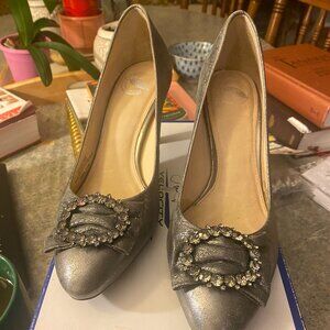 Nurture Juliee Rhinestone Buckle Bow Pumps